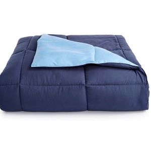 Martha Stewart Essentials Reversible Down Alternative KING Comforter Blue